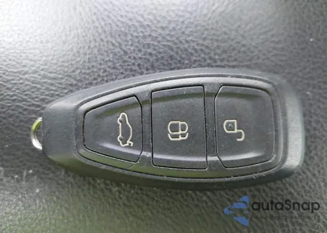 2012 Ford Focus Titanium из США, поврежденный, VIN 1FAHP3J25CL258491